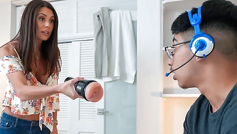 Blowjob XXX Videos (2589)