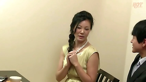 016HEZ-509 もうすぐ四十路 結婚適齢期を逃した美熟女たちが「一緒になってくれるなら…」と縁談中にカラダを許す妊活×中出しふしだら痴態 4時間 - 1